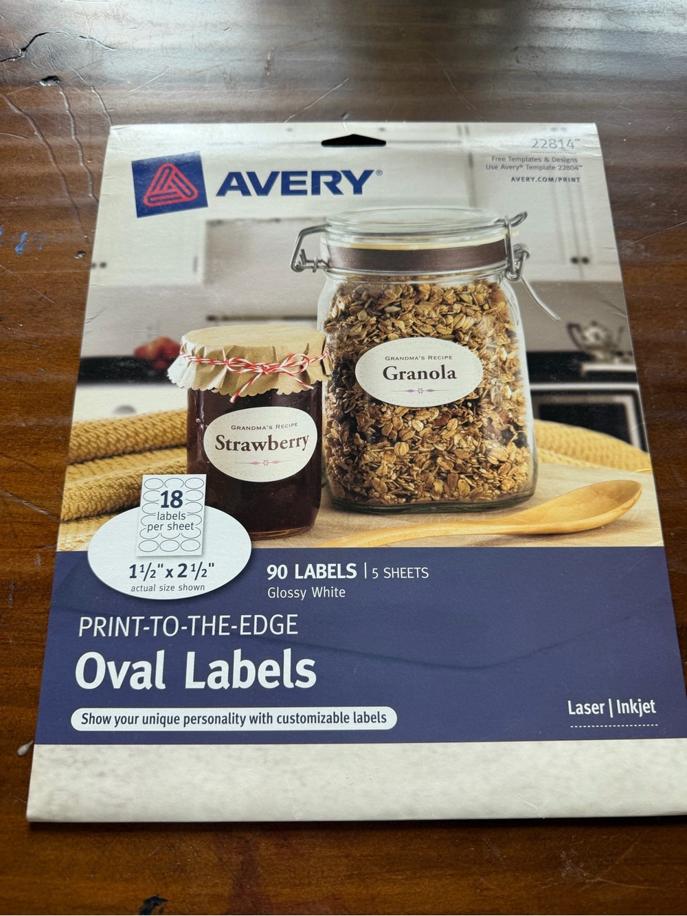 Avery 22814 Print-to-the-Edge Glossy White Oval Labels – 72 Labels